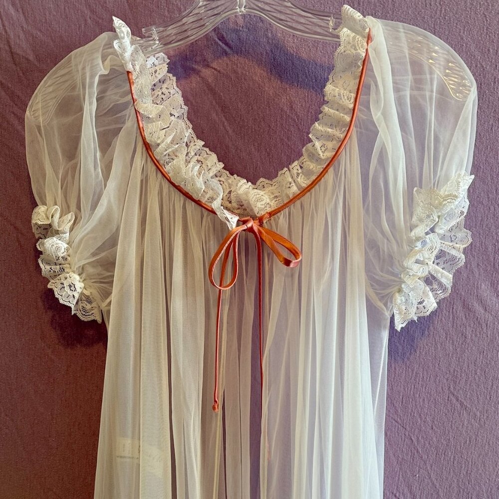 NWT! Vintage Jenelle of California nightgown + robe set